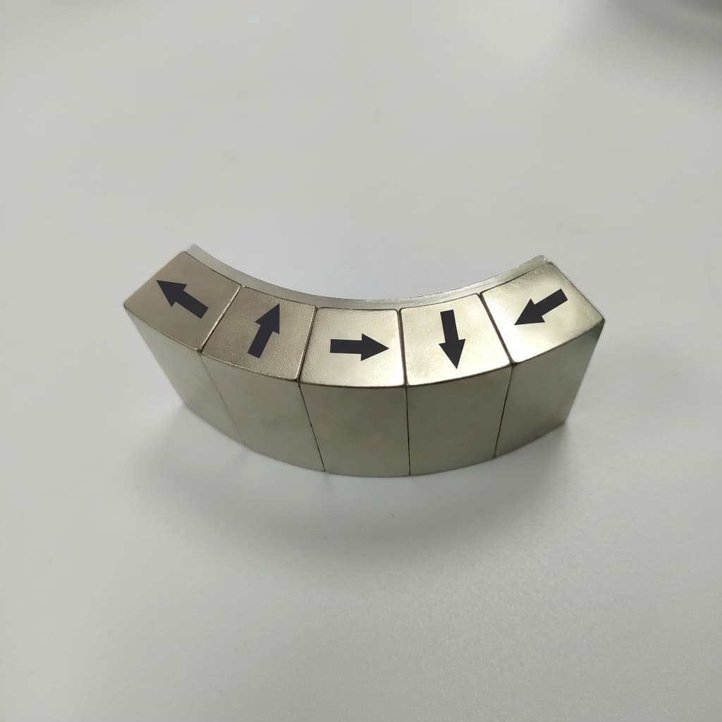 Precision Halbach array assembly